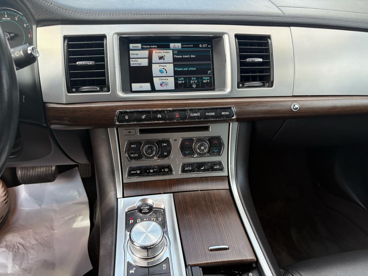 Jaguar XF  2014