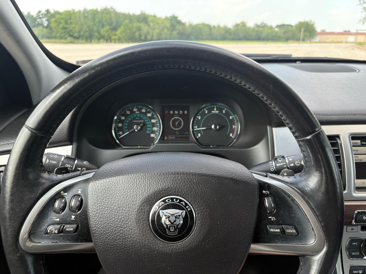 Jaguar XF  2014