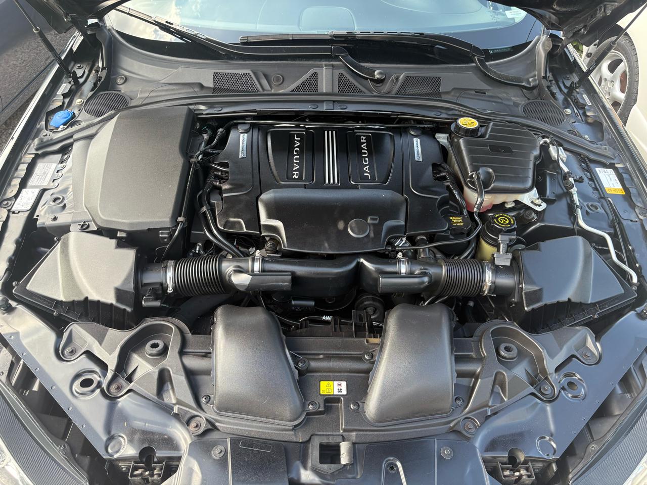 Jaguar XF  2014