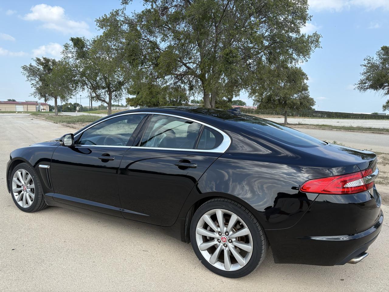 Jaguar XF  2014