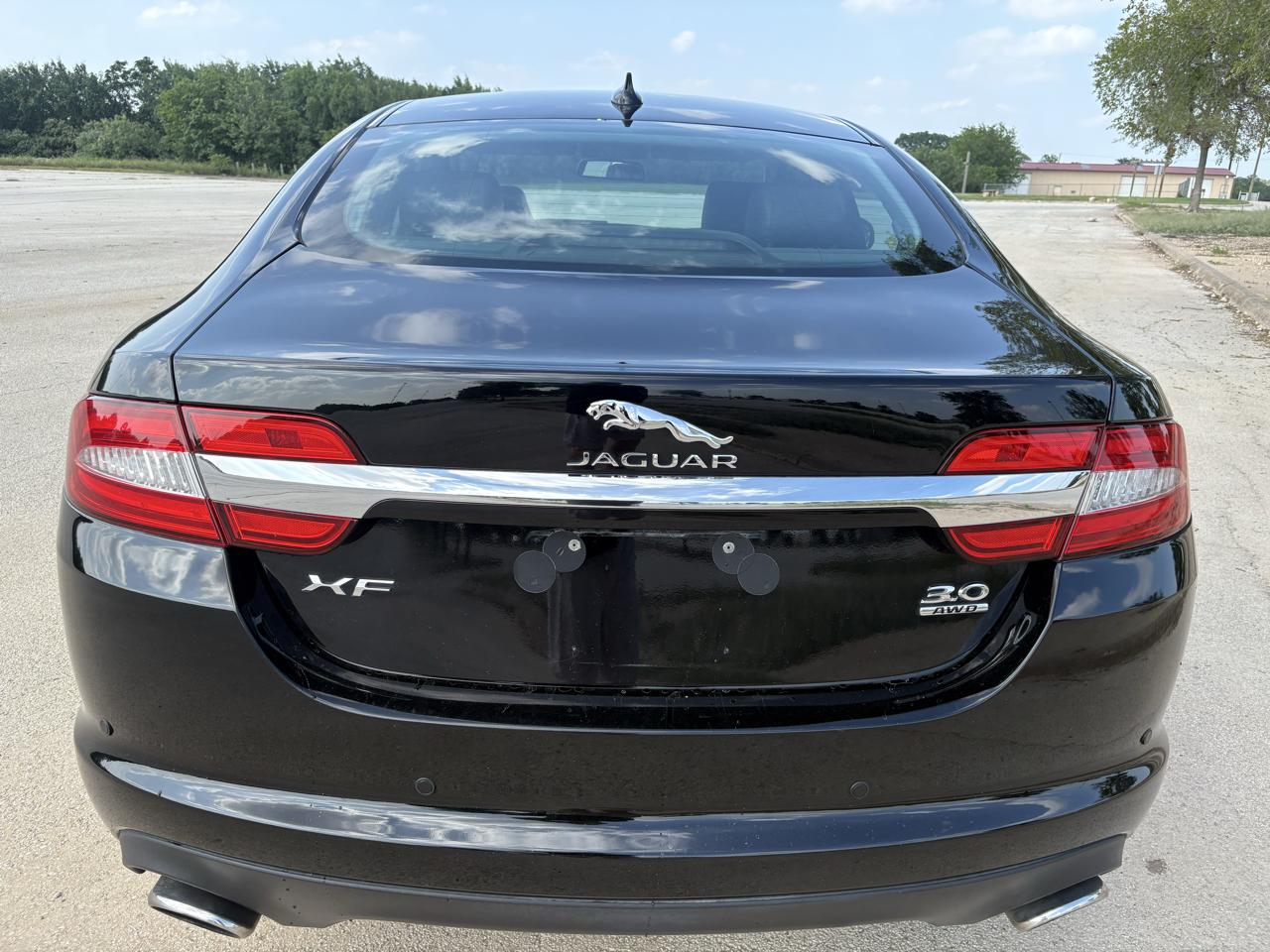 Jaguar XF  2014