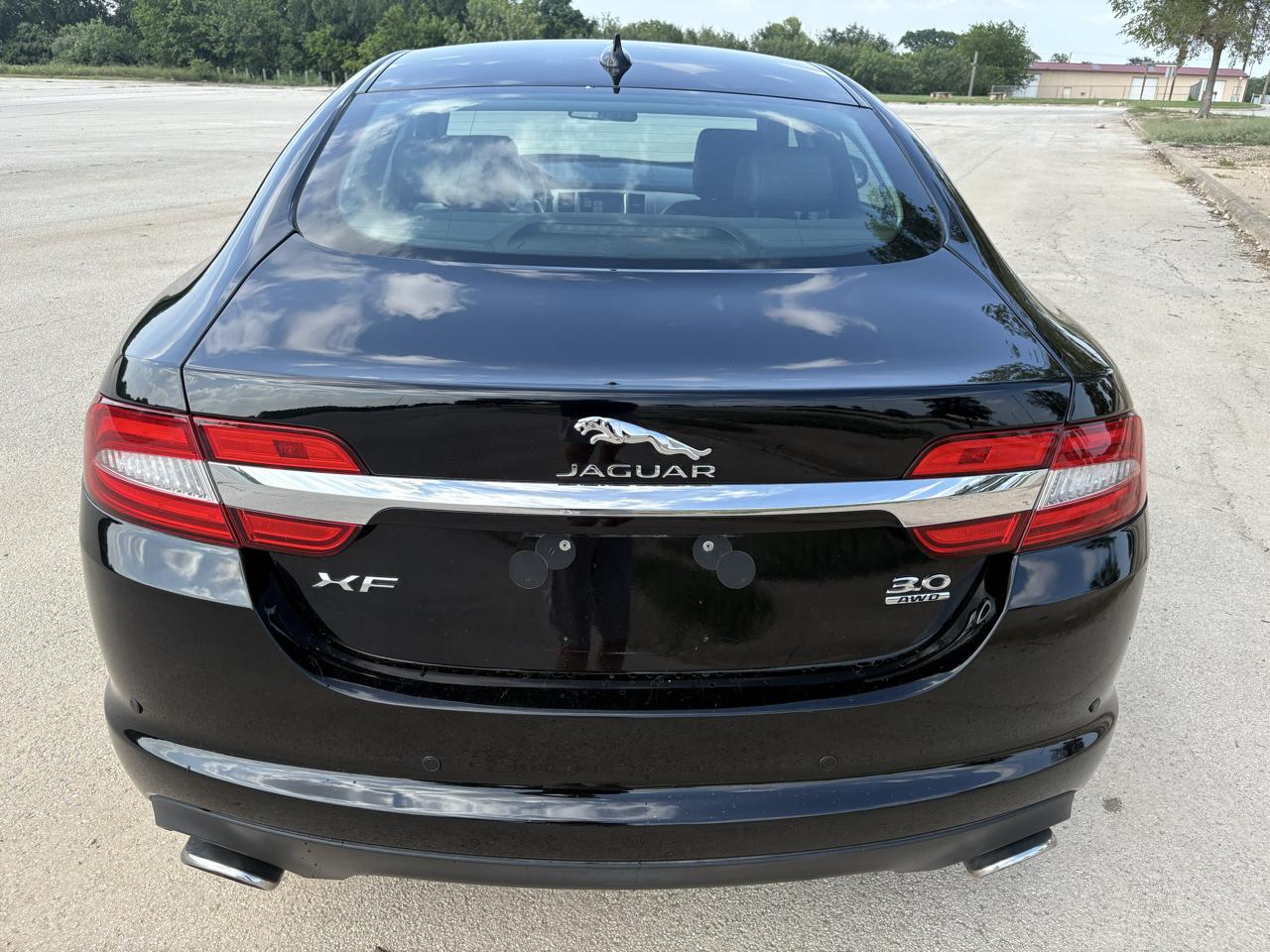 Jaguar XF  2014