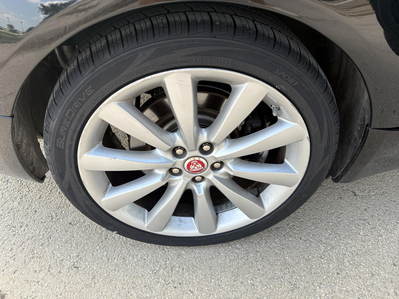 Jaguar XF  2014