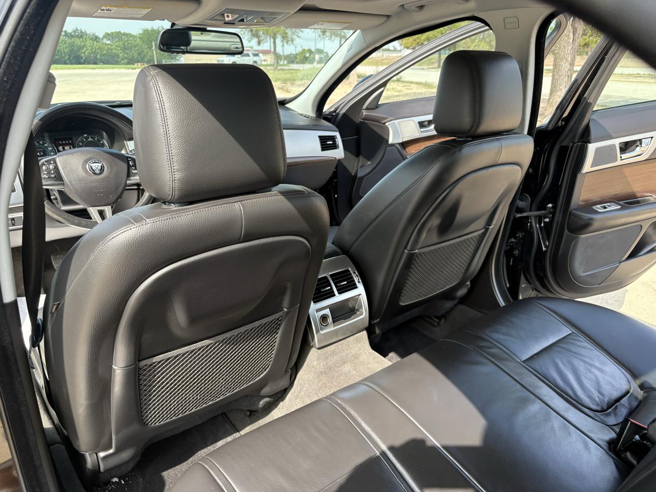 Jaguar XF  2014