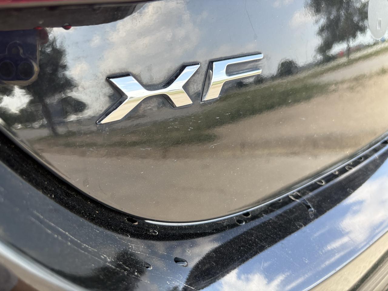 Jaguar XF  2014