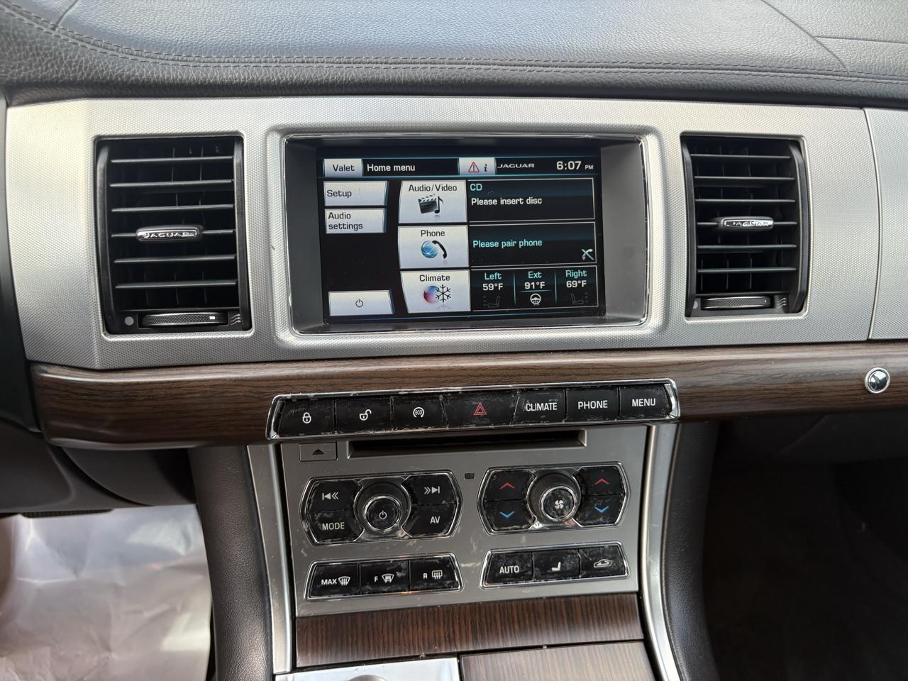 Jaguar XF  2014