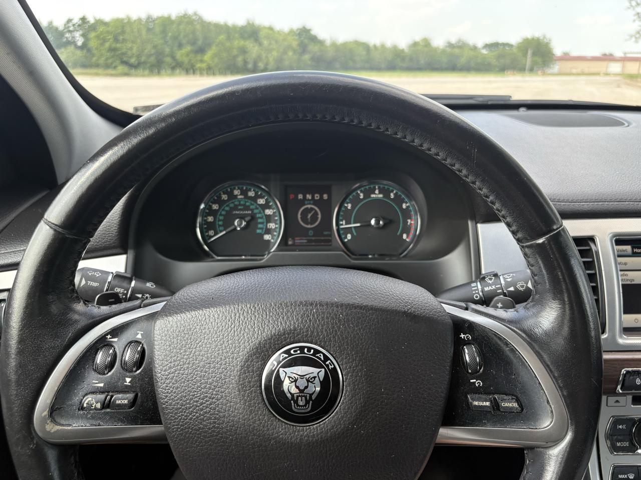 Jaguar XF  2014