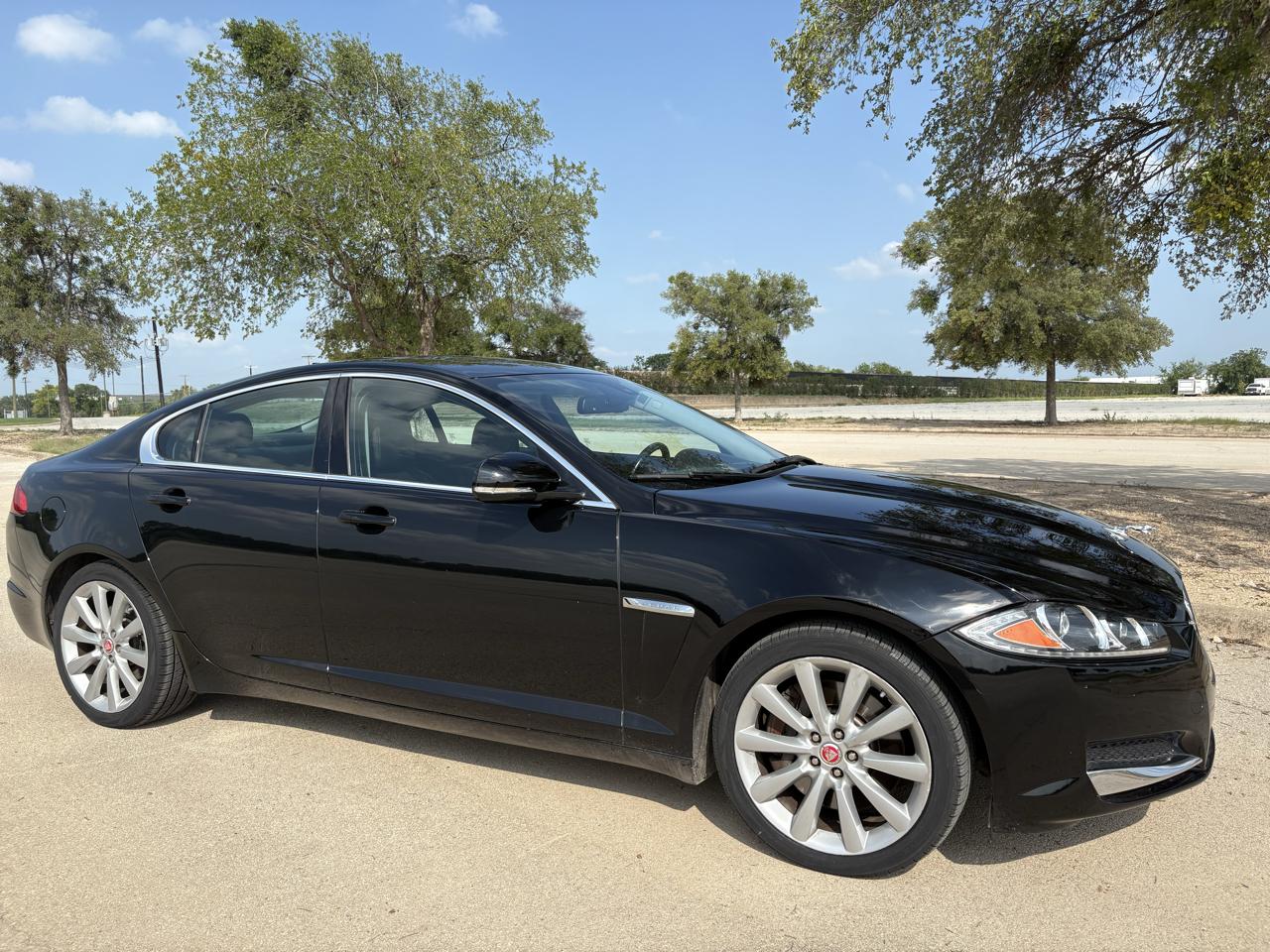 Jaguar XF  2014