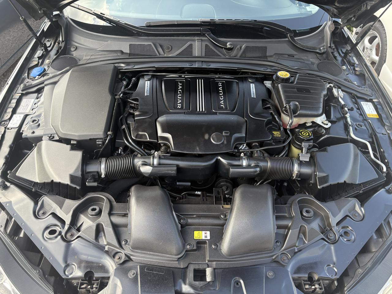 Jaguar XF  2014