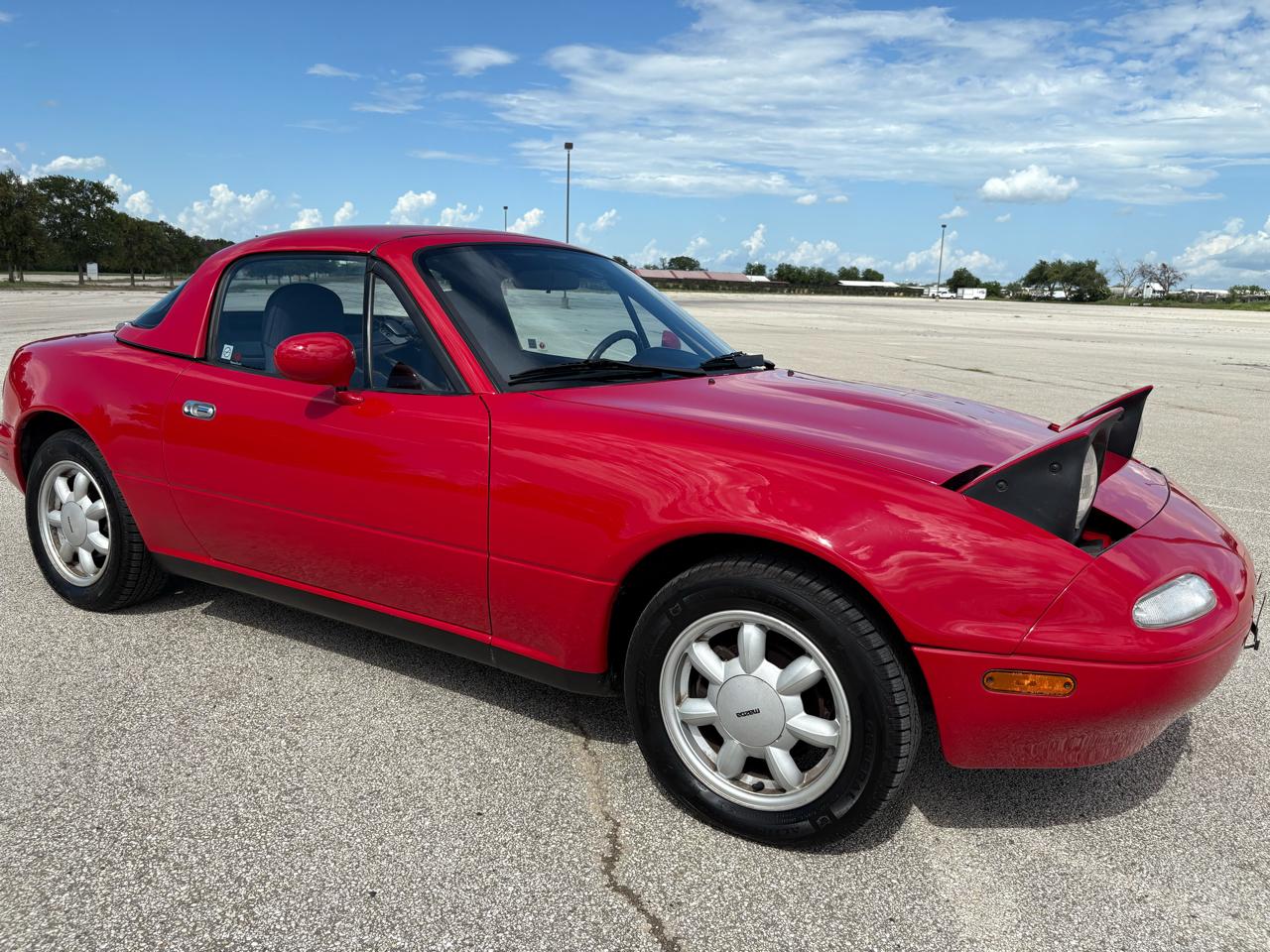 Mazda MX-5 Miata 2dr Convertible Special Edition 5-Spd 1991