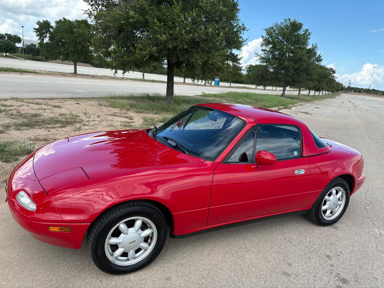 Mazda MX-5 Miata 2dr Convertible Special Edition 5-Spd 1991