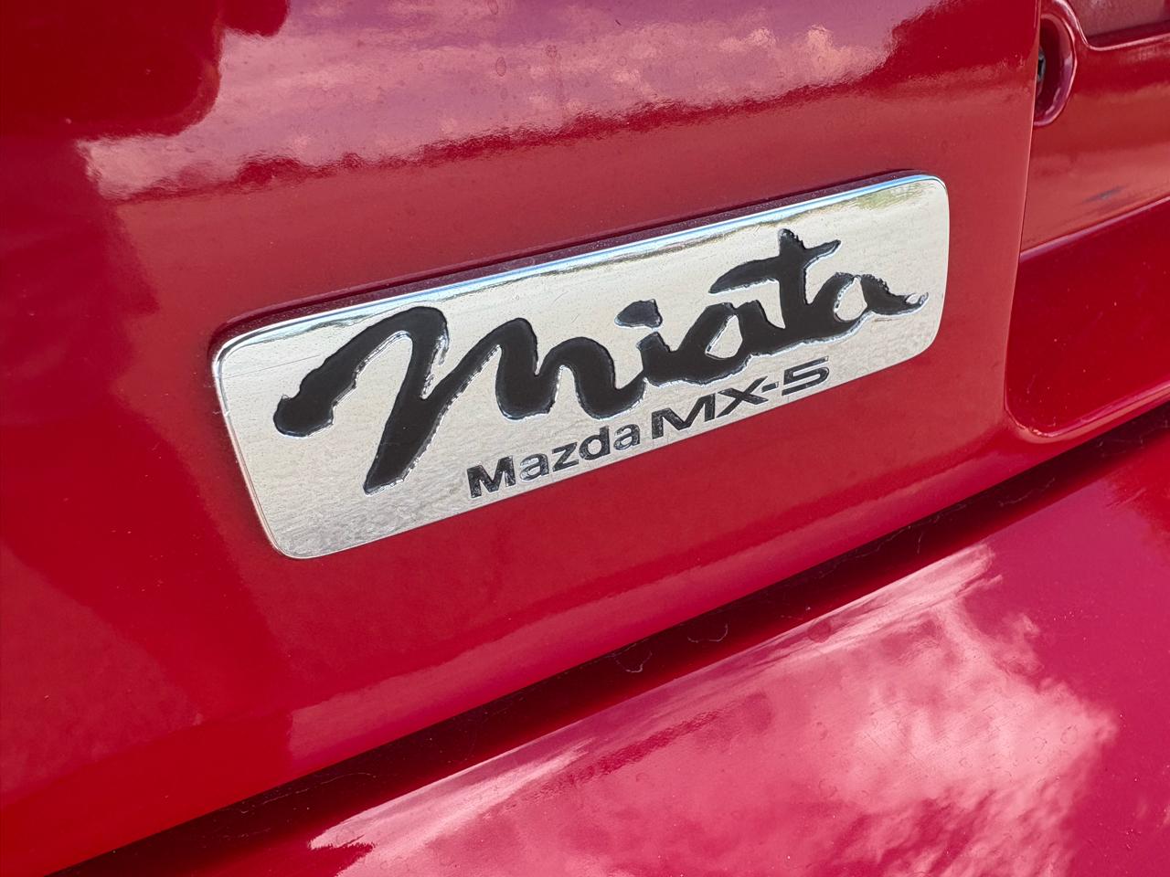 Mazda MX-5 Miata 2dr Convertible Special Edition 5-Spd 1991