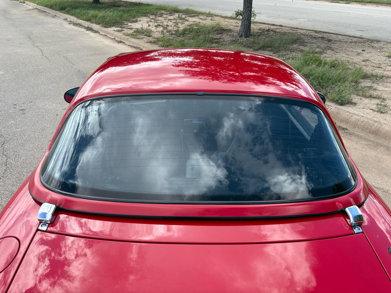 Mazda MX-5 Miata 2dr Convertible Special Edition 5-Spd 1991