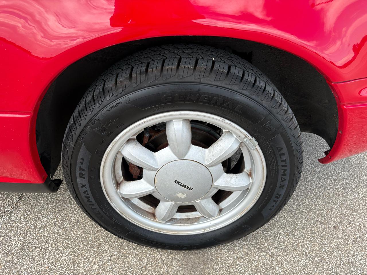 Mazda MX-5 Miata 2dr Convertible Special Edition 5-Spd 1991