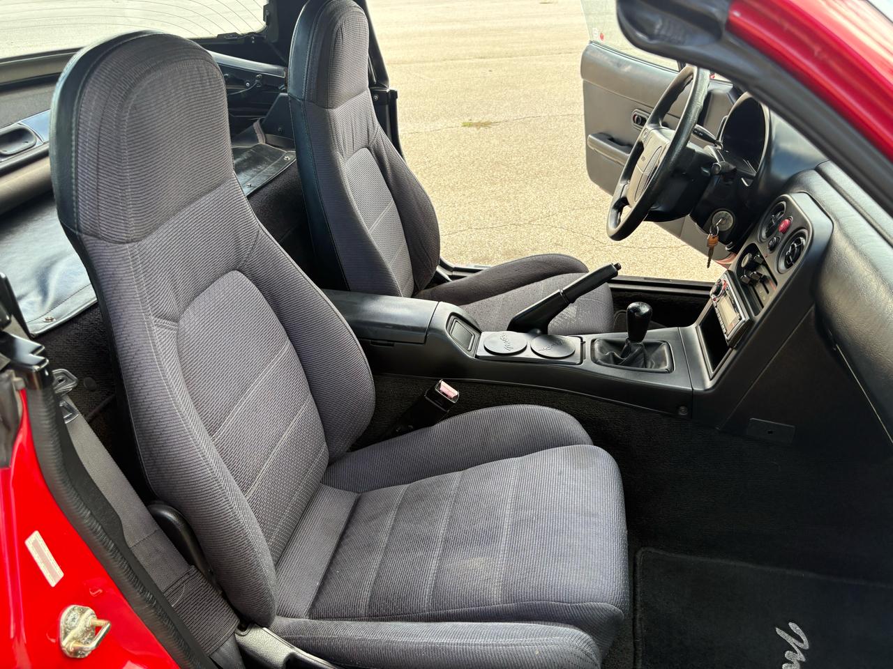 Mazda MX-5 Miata 2dr Convertible Special Edition 5-Spd 1991
