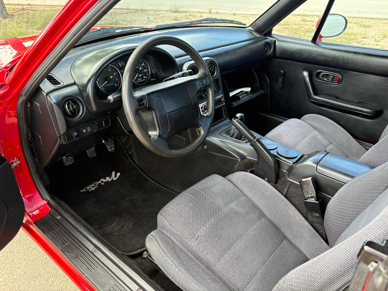 Mazda MX-5 Miata 2dr Convertible Special Edition 5-Spd 1991
