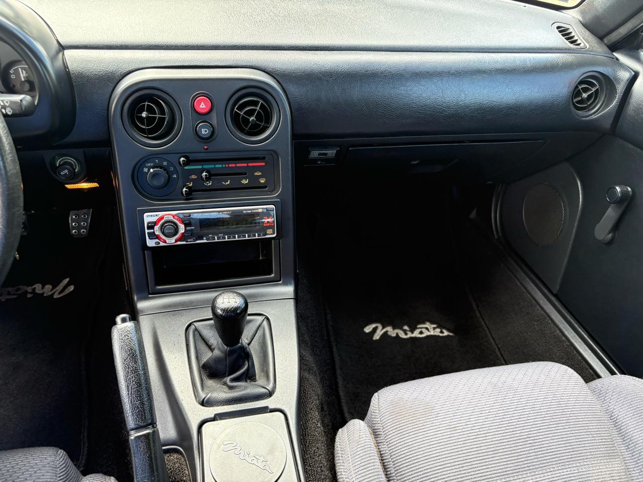 Mazda MX-5 Miata 2dr Convertible Special Edition 5-Spd 1991