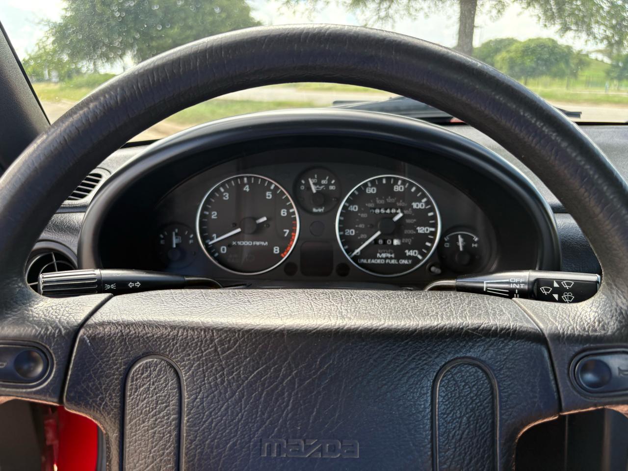 Mazda MX-5 Miata 2dr Convertible Special Edition 5-Spd 1991
