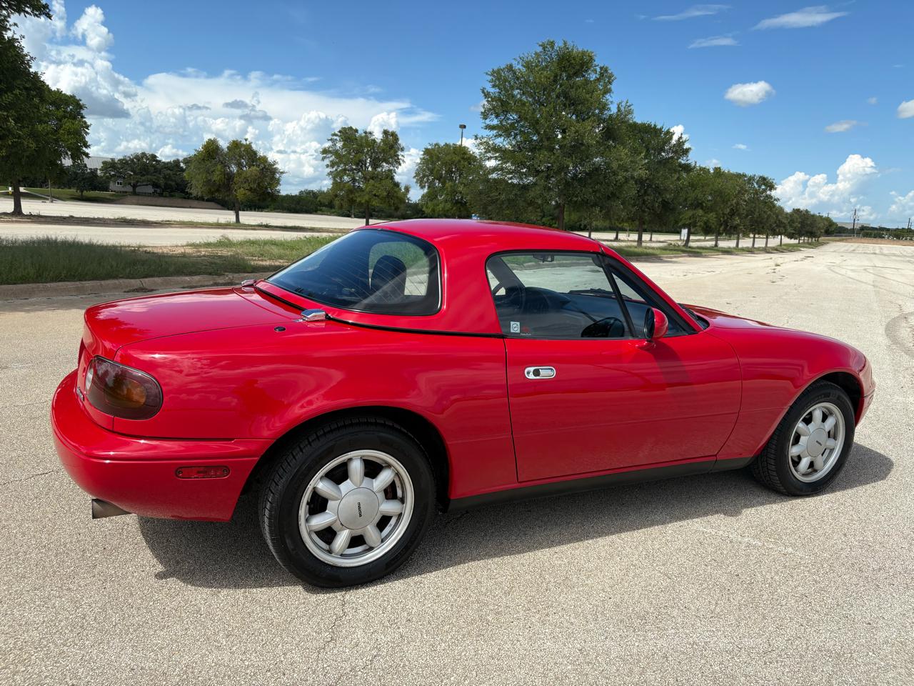 Mazda MX-5 Miata 2dr Convertible Special Edition 5-Spd 1991
