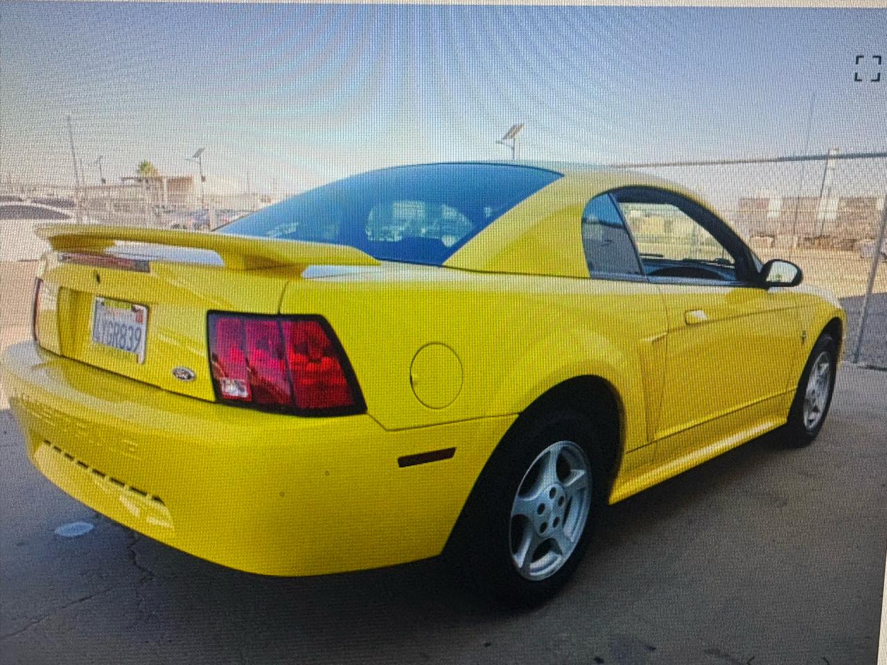 Ford Mustang  2002