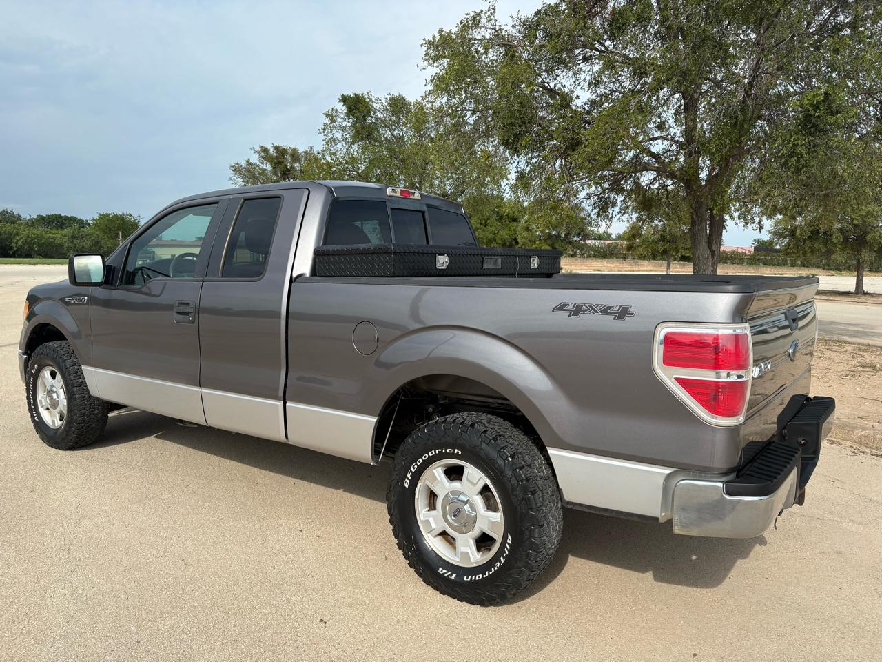 Ford F-150 4WD SuperCab 145" XLT 2010