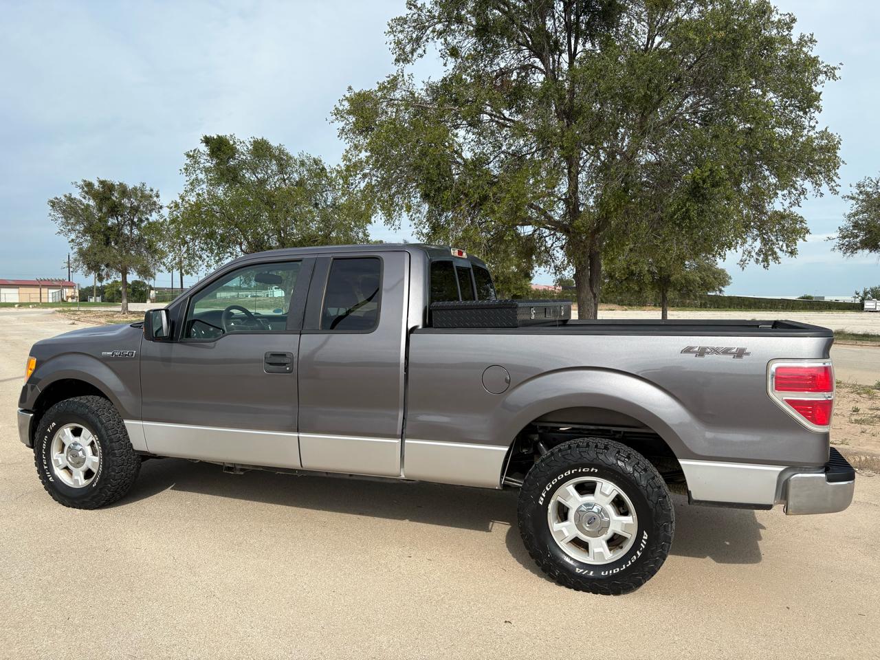Ford F-150 4WD SuperCab 145" XLT 2010