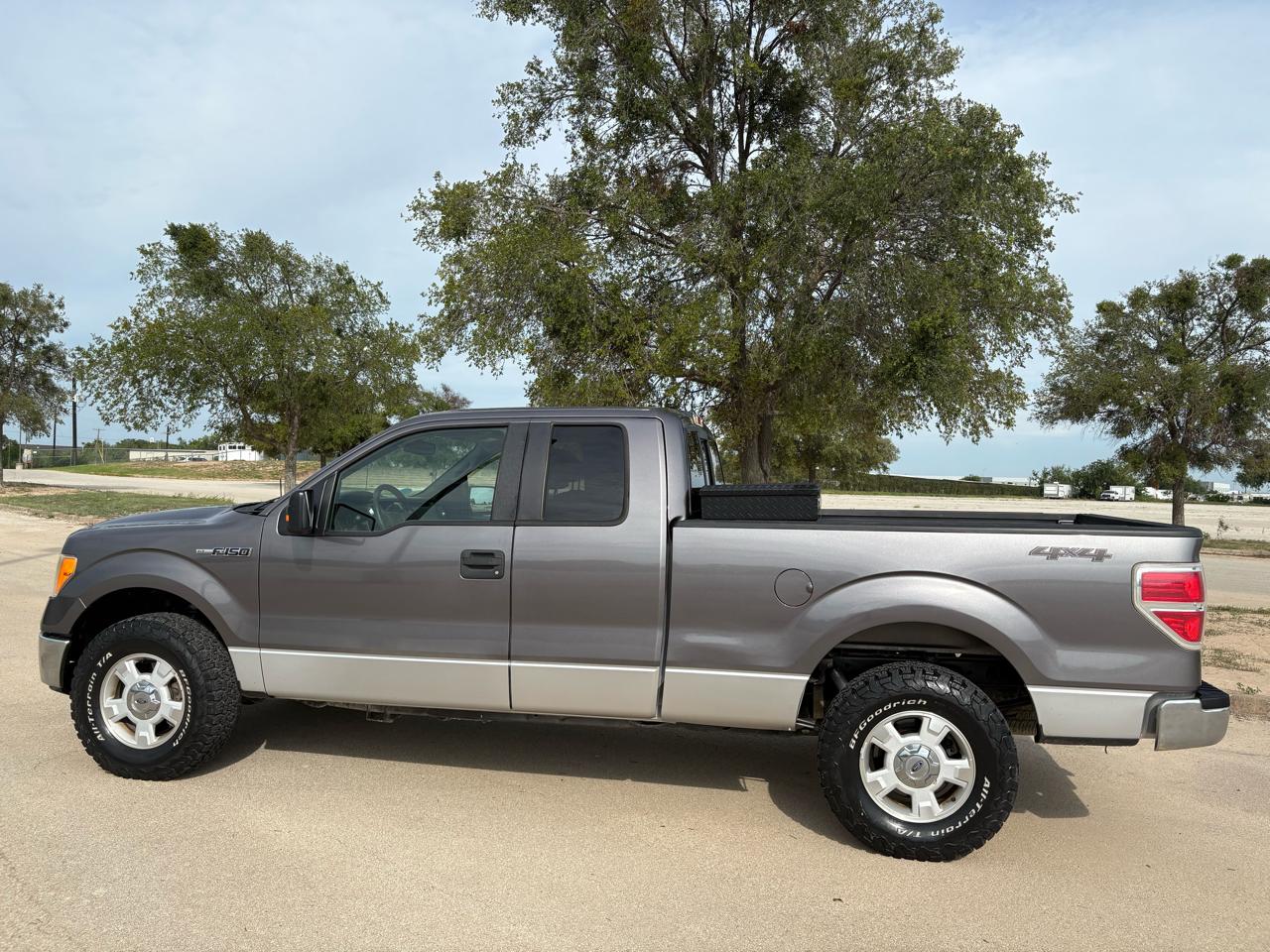 Ford F-150 4WD SuperCab 145" XLT 2010