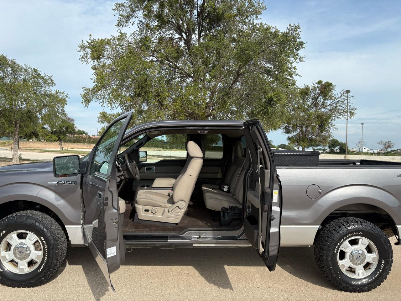 Ford F-150 4WD SuperCab 145" XLT 2010