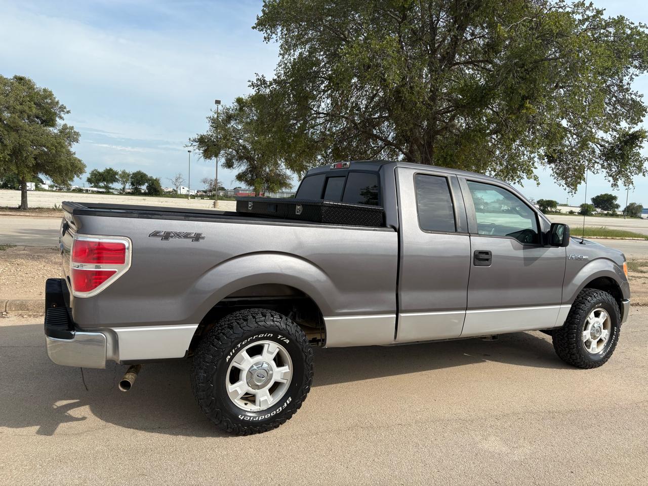 Ford F-150 4WD SuperCab 145" XLT 2010