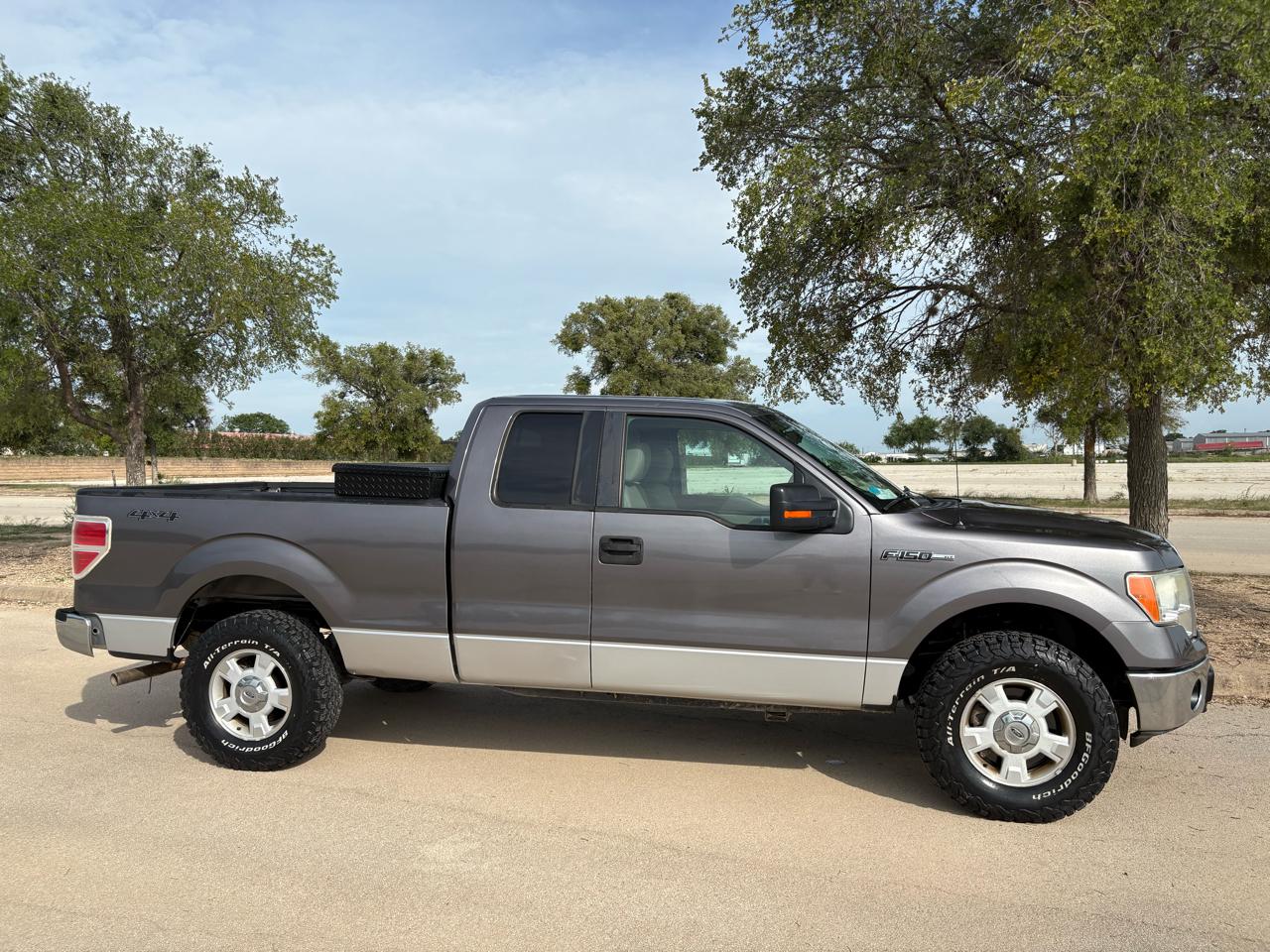 Ford F-150 4WD SuperCab 145" XLT 2010