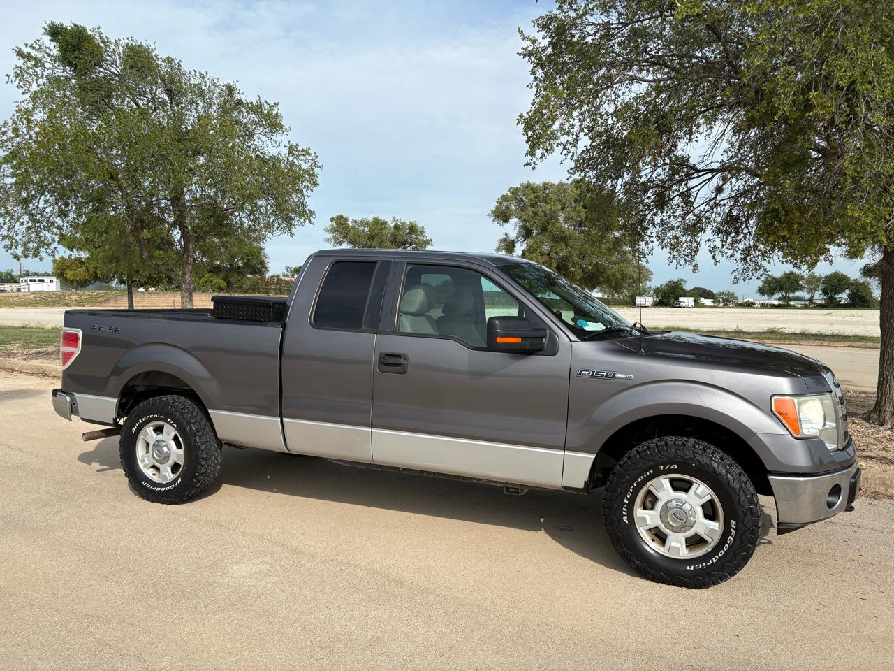 Ford F-150 4WD SuperCab 145" XLT 2010