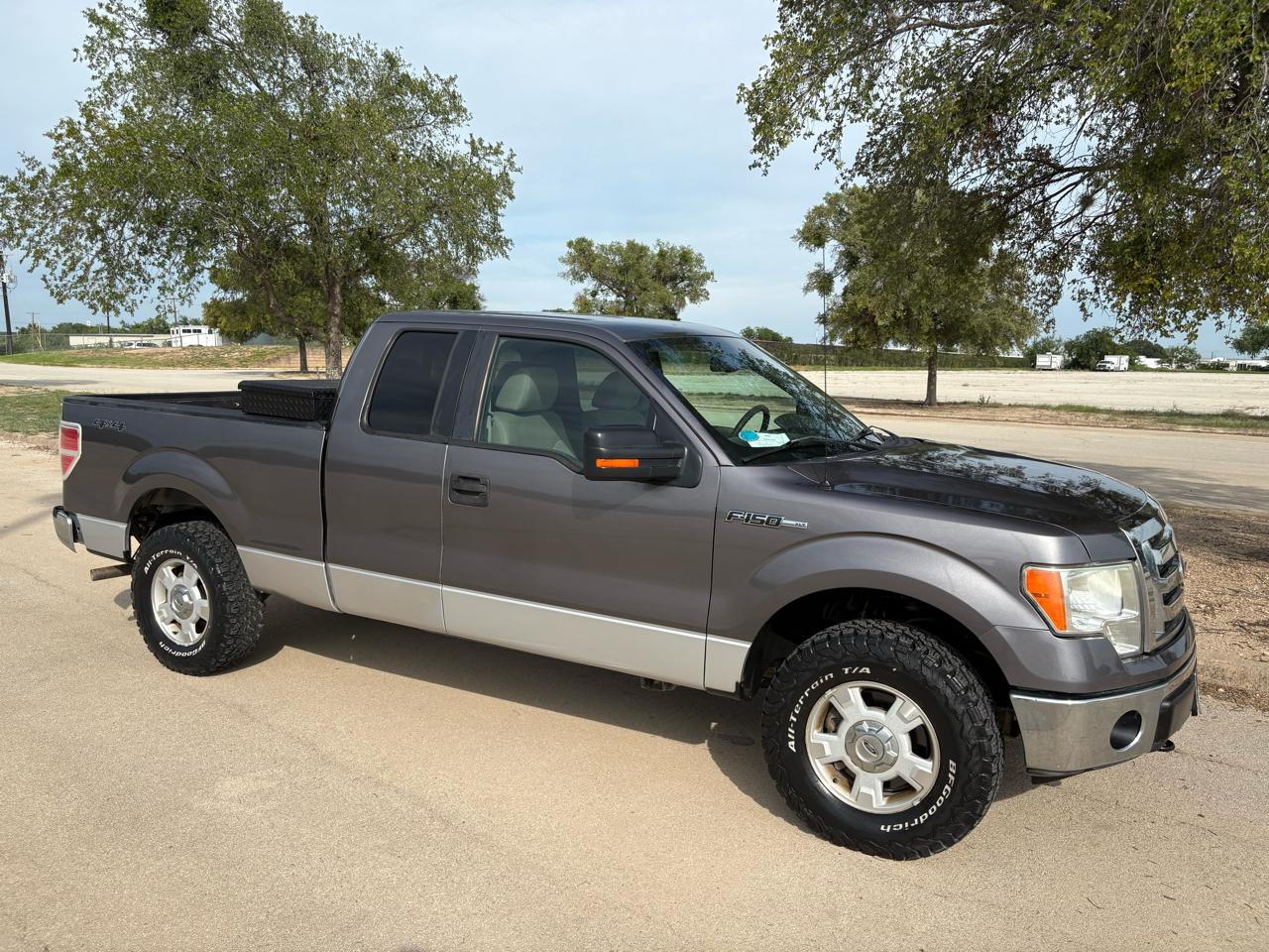 Ford F-150 4WD SuperCab 145" XLT 2010