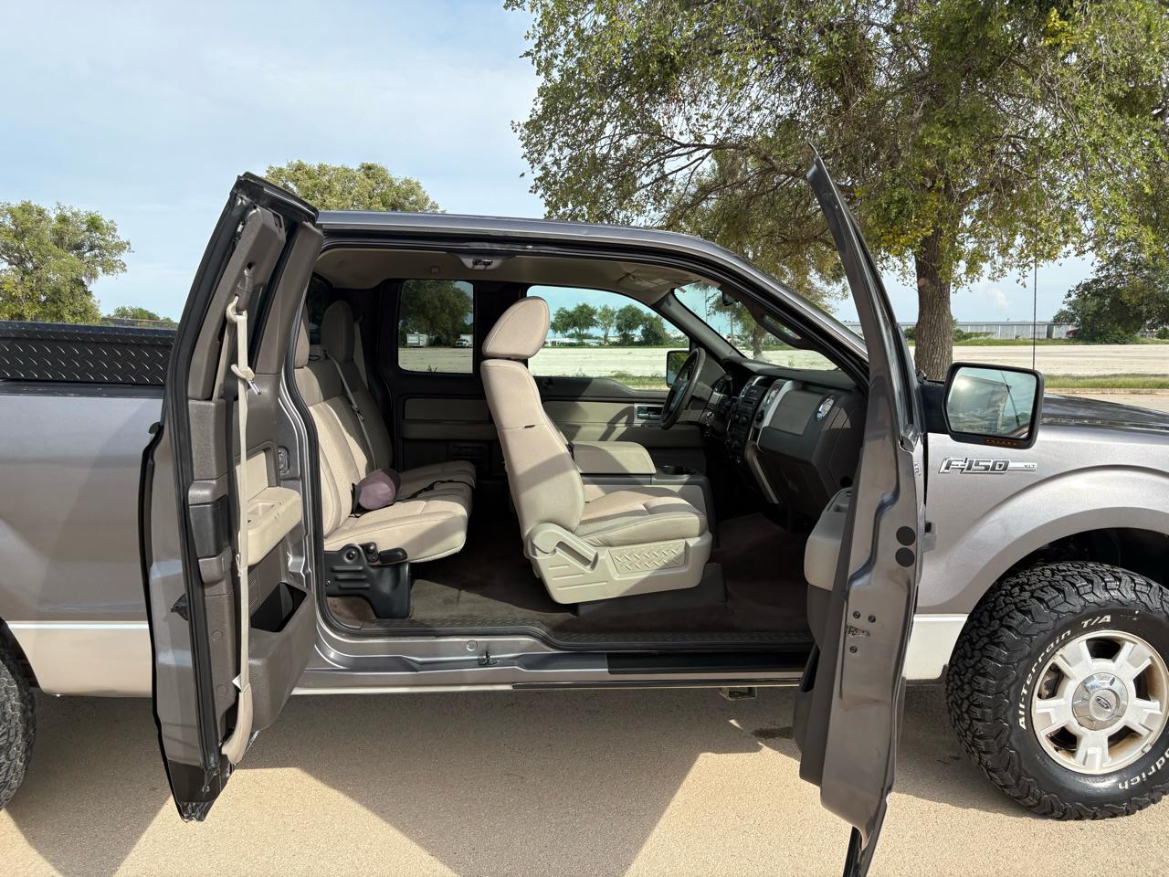 Ford F-150 4WD SuperCab 145" XLT 2010