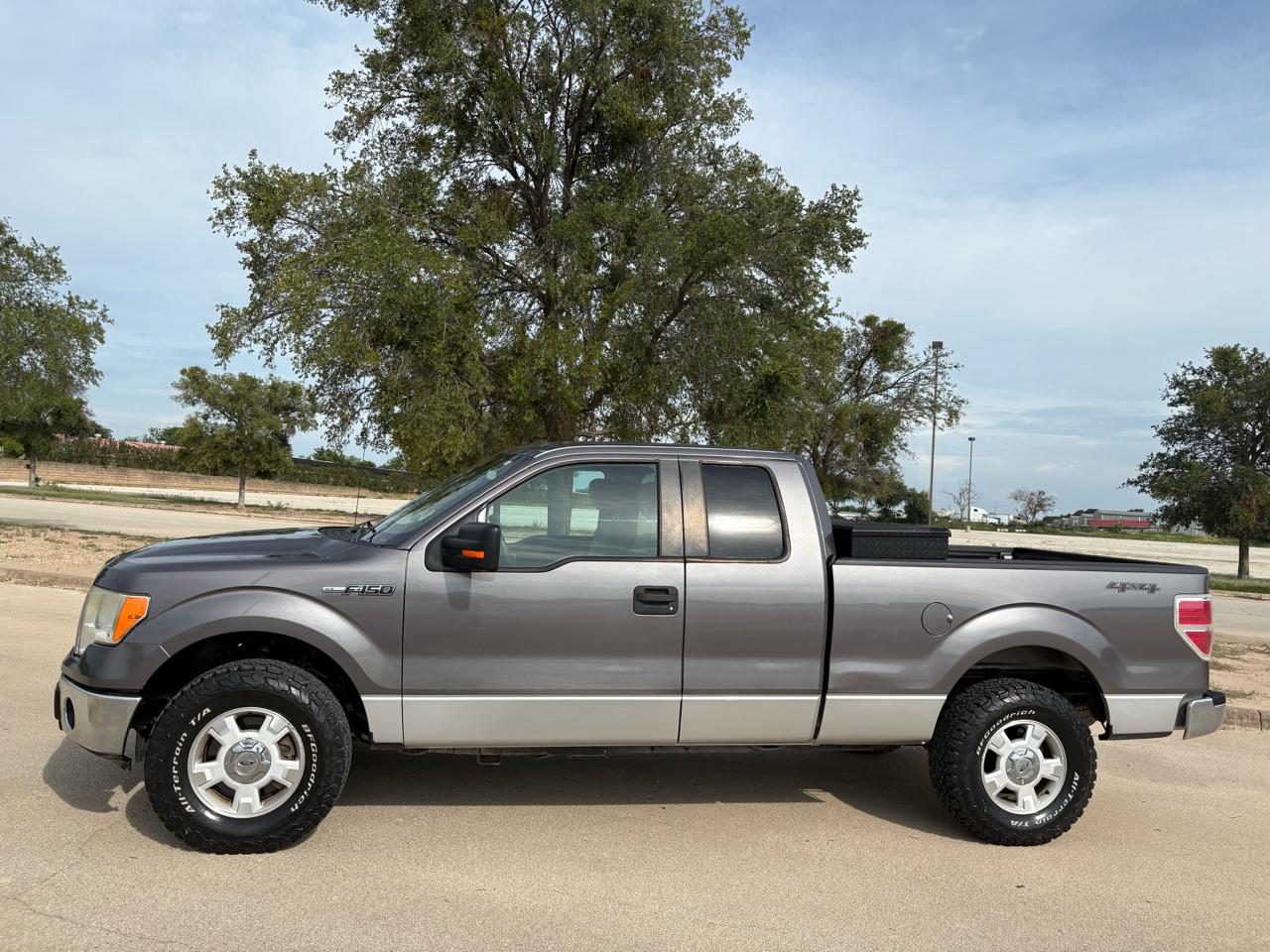 Ford F-150 4WD SuperCab 145" XLT 2010