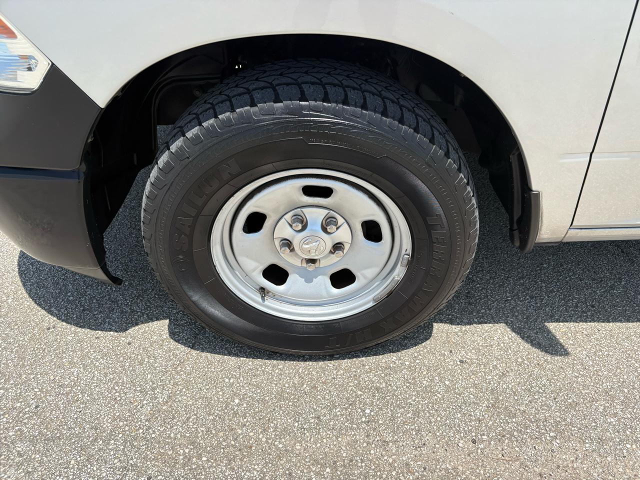 RAM 1500 2WD Reg Cab 140.5" Tradesman 2014