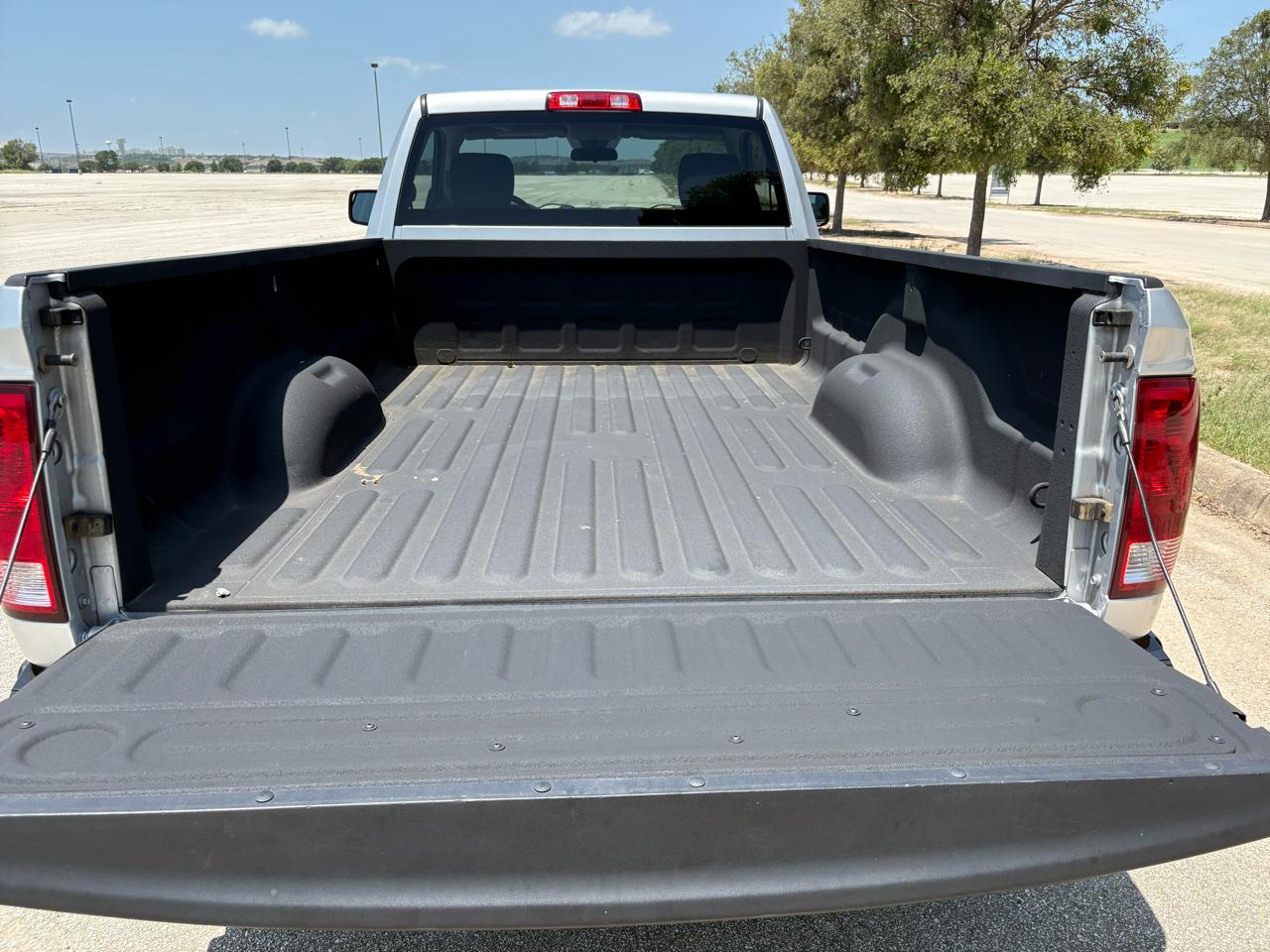RAM 1500 2WD Reg Cab 140.5" Tradesman 2014