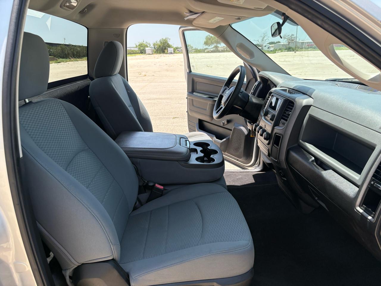 RAM 1500 2WD Reg Cab 140.5" Tradesman 2014
