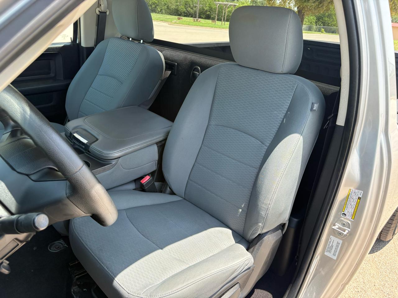RAM 1500 2WD Reg Cab 140.5" Tradesman 2014