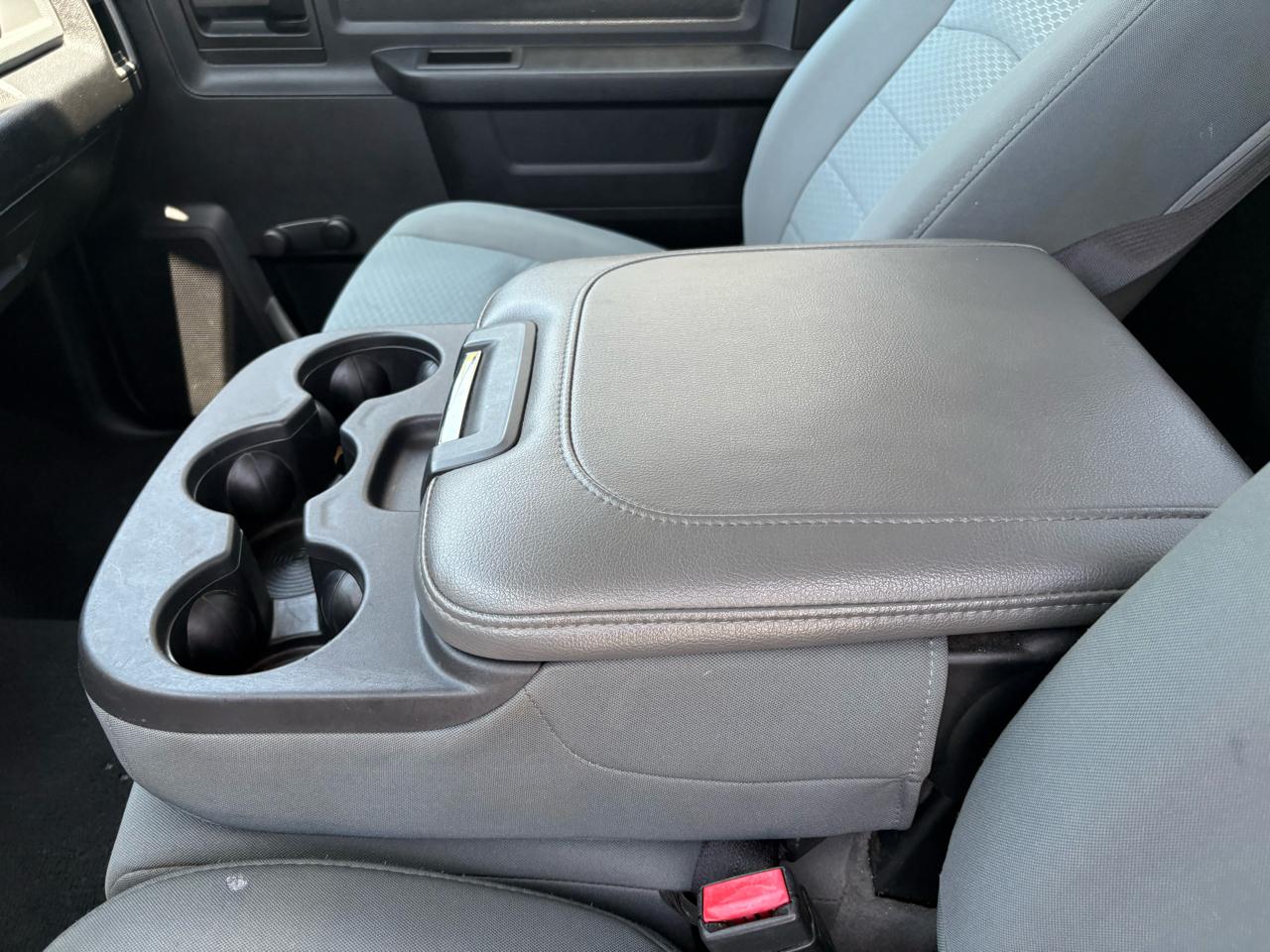 RAM 1500 2WD Reg Cab 140.5" Tradesman 2014
