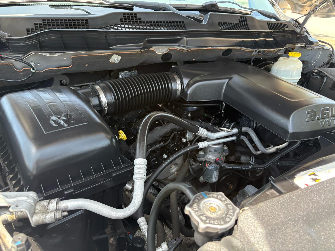 RAM 1500 2WD Reg Cab 140.5" Tradesman 2014
