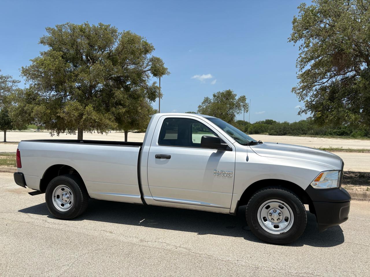 RAM 1500 2WD Reg Cab 140.5" Tradesman 2014