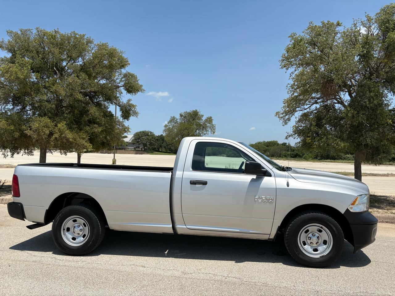 RAM 1500 2WD Reg Cab 140.5" Tradesman 2014