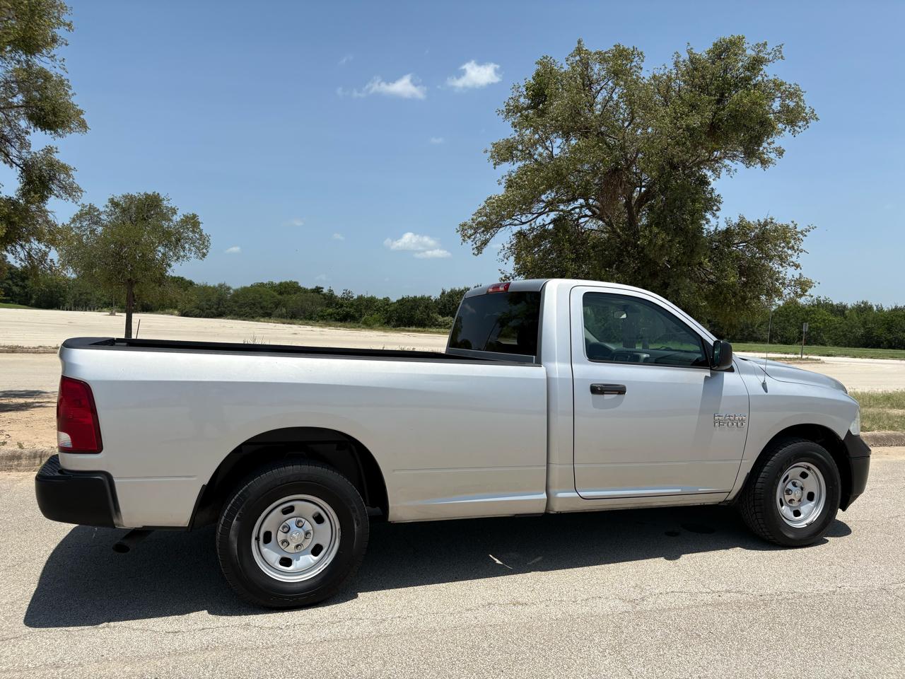 RAM 1500 2WD Reg Cab 140.5" Tradesman 2014