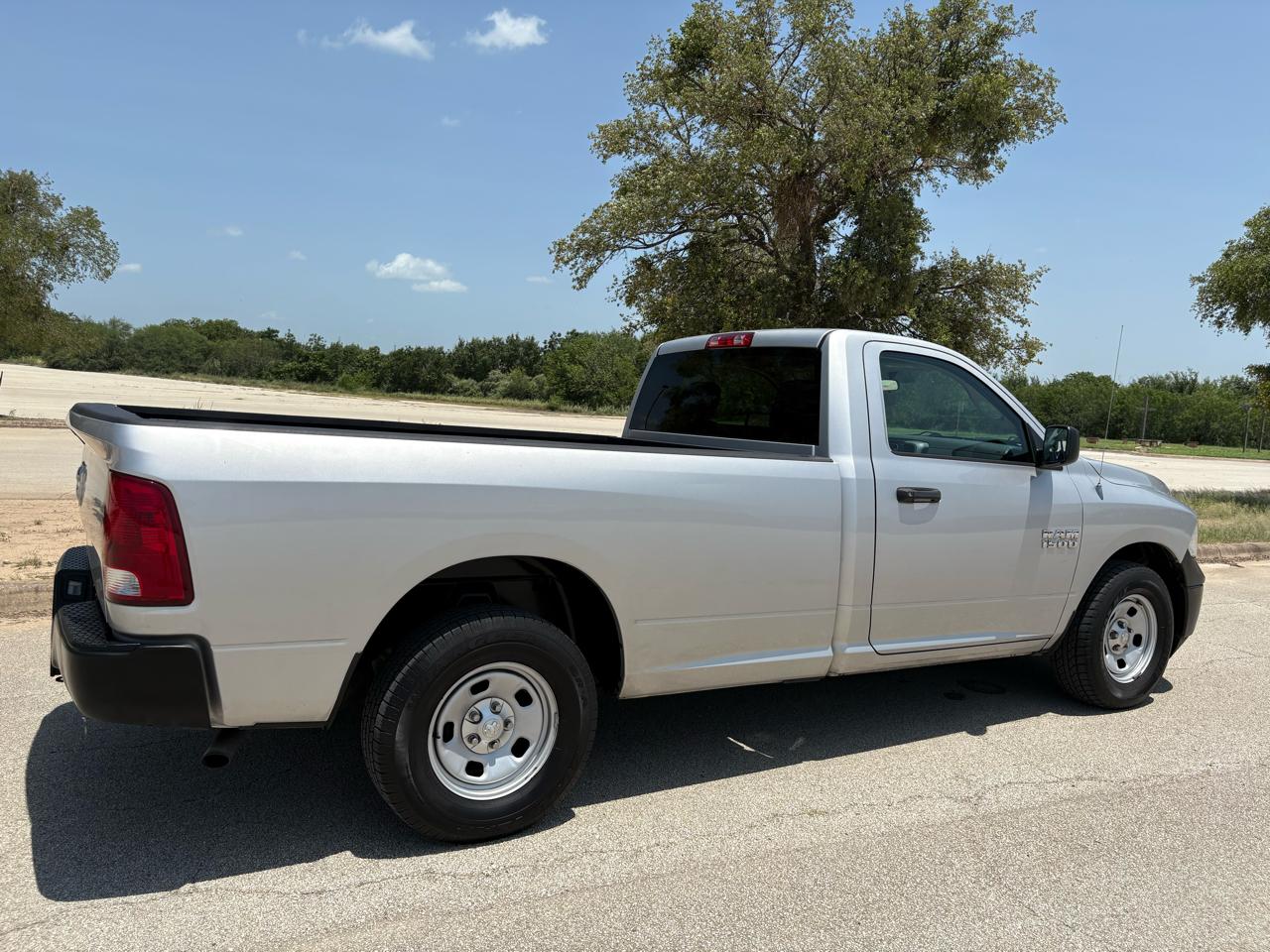 RAM 1500 2WD Reg Cab 140.5" Tradesman 2014