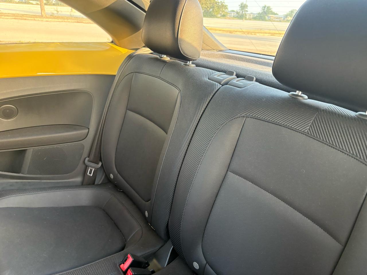 Volkswagen Beetle 2dr Cpe Auto 2.5L PZEV 2012
