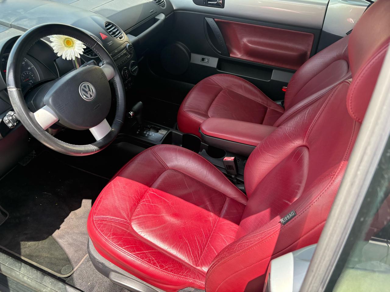 Volkswagen New Beetle Convertible  2009