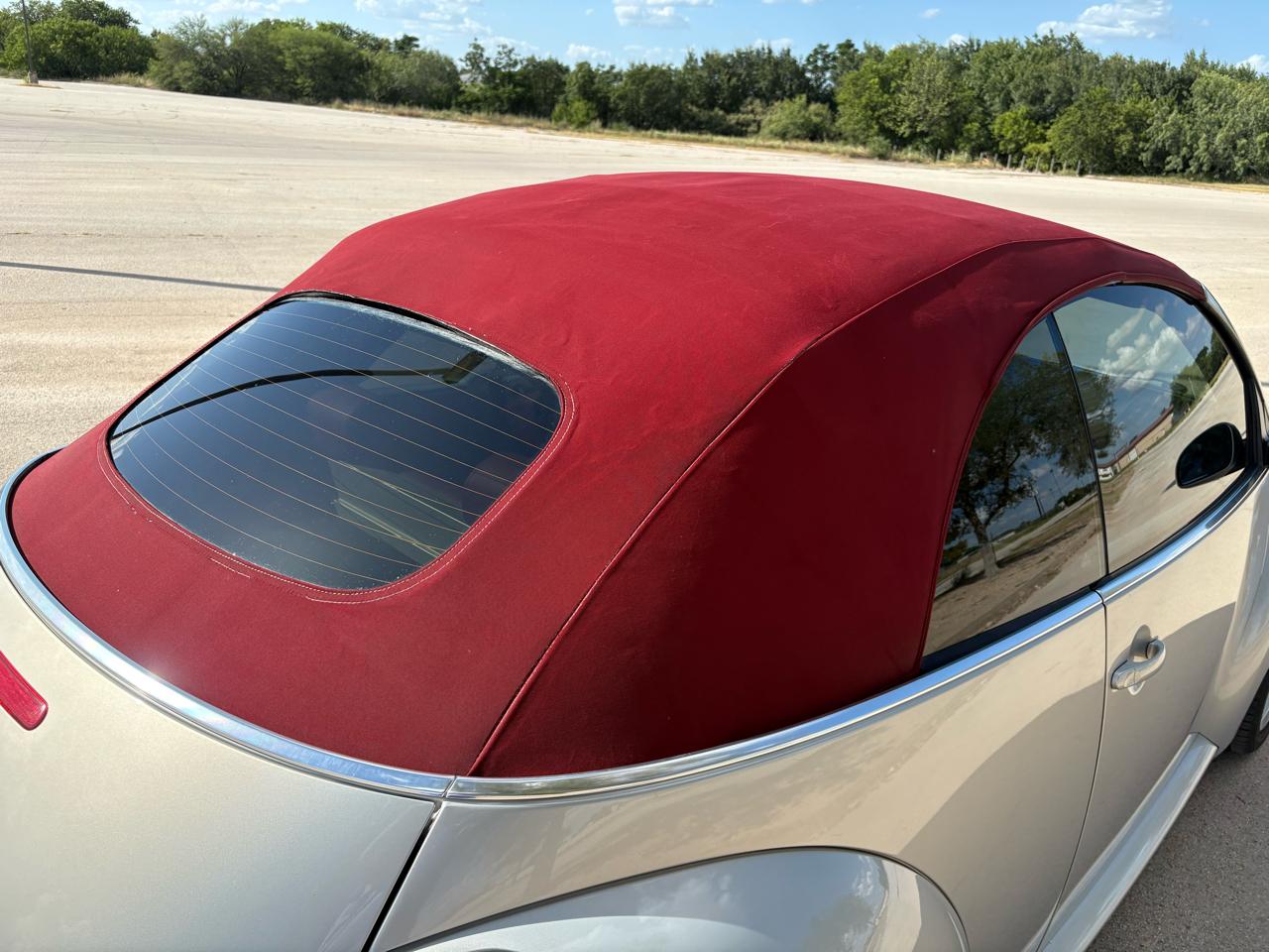 Volkswagen New Beetle Convertible  2009