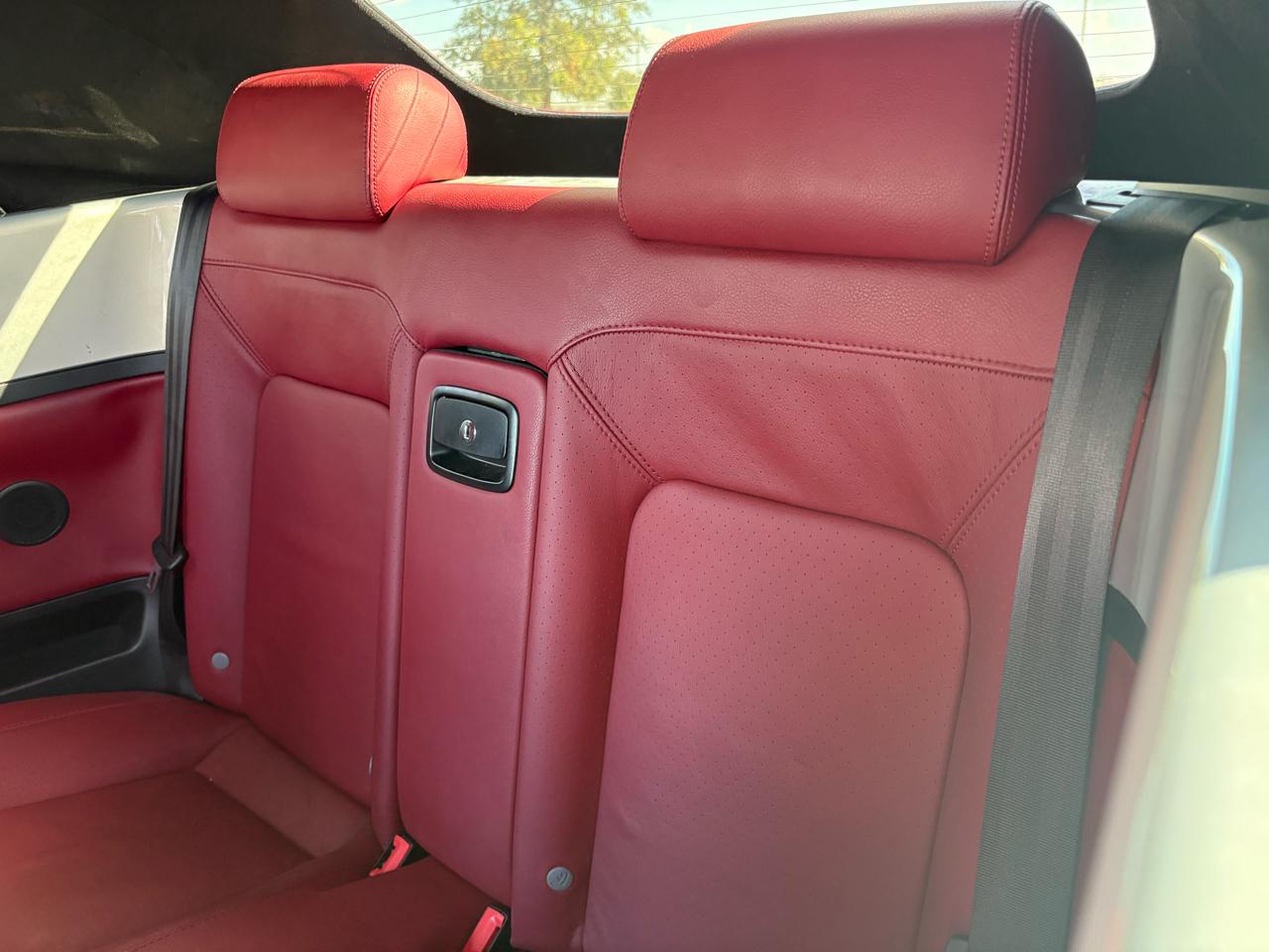 Volkswagen New Beetle Convertible  2009