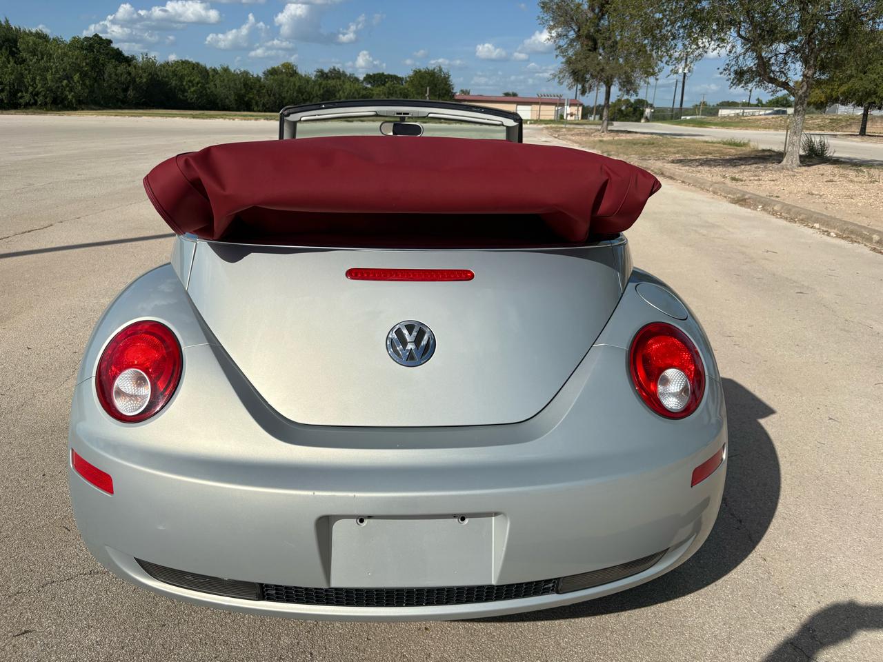 Volkswagen New Beetle Convertible  2009