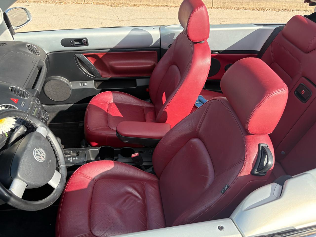 Volkswagen New Beetle Convertible  2009